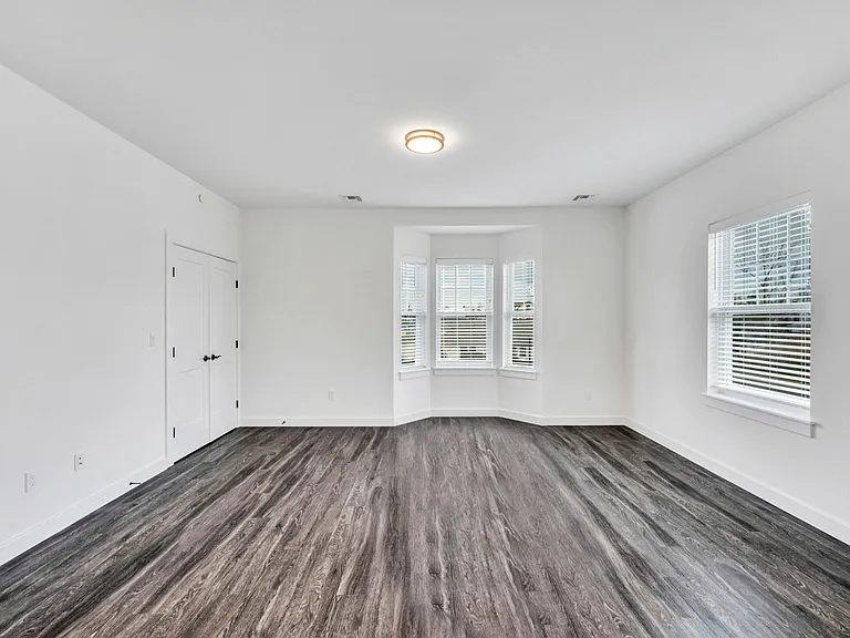 140 S Clinton Ave #C1 — Photo 9