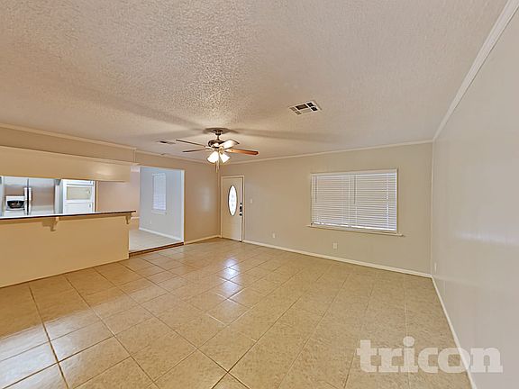 4th image of 411 E Carby Rd