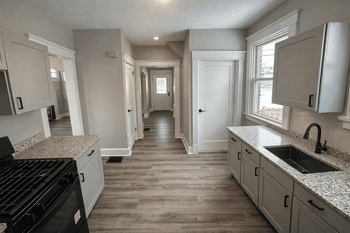 3 bed, 1750 sqft, $1,700 — Photo 3