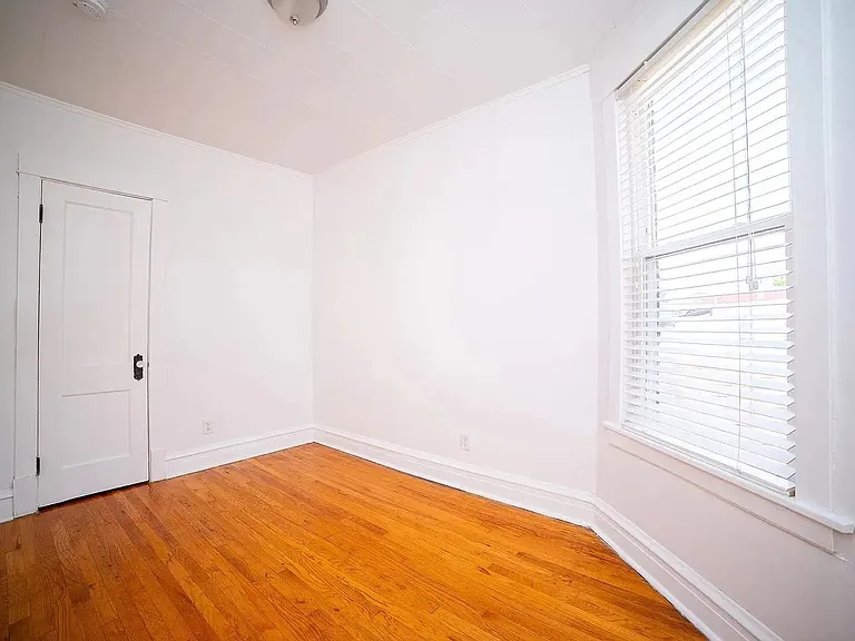 1438 N Central Park Ave #2 — Photo 12