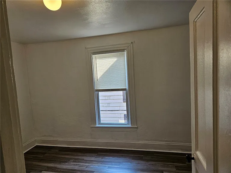 2212 Cronemeyer St — Photo 28