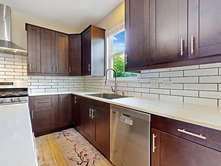 2437 Sir Barton Ln — Photo 6