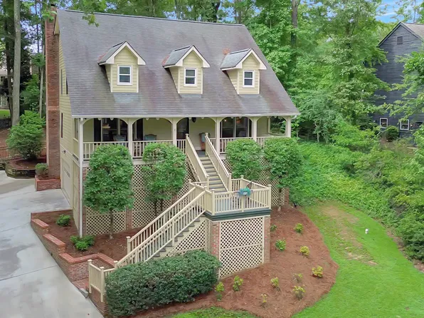 202 Creekbed Ct, Peachtree City, GA 30269