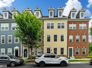 5829 Duncan Dr, Ellicott City, MD 21043