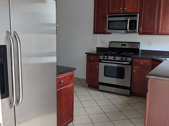 4th image of 6456 N Fairfield Ave APT 3