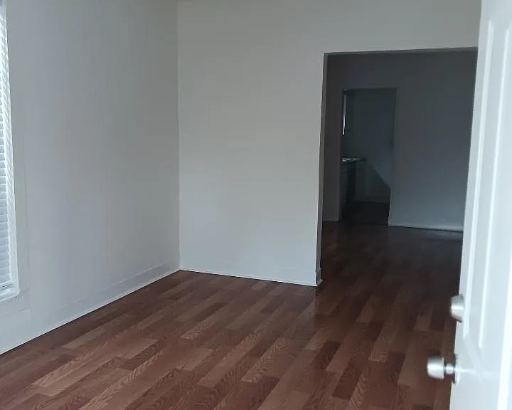 3507 Lee St — Photo 2