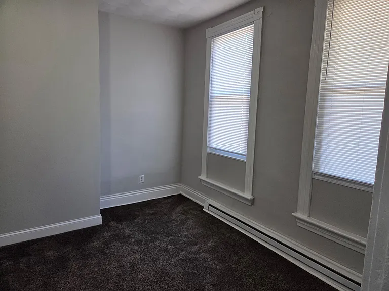 819 Pierce St — Photo 8