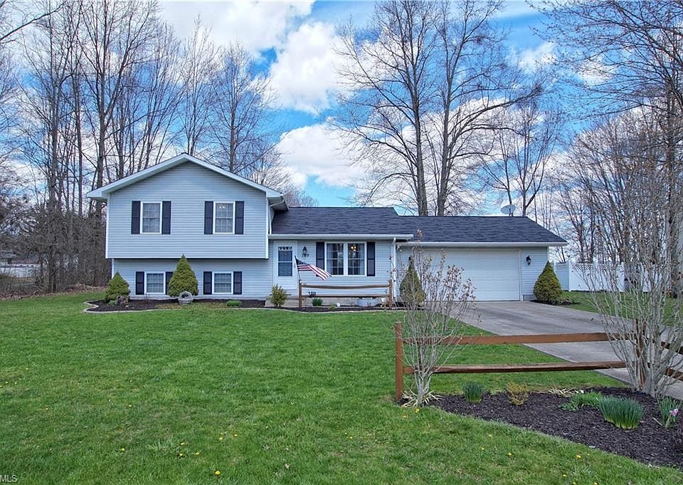 1st image of 709 Breezewood Ln