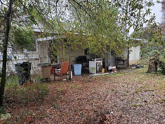 5th image of 2303 N 8th Ave