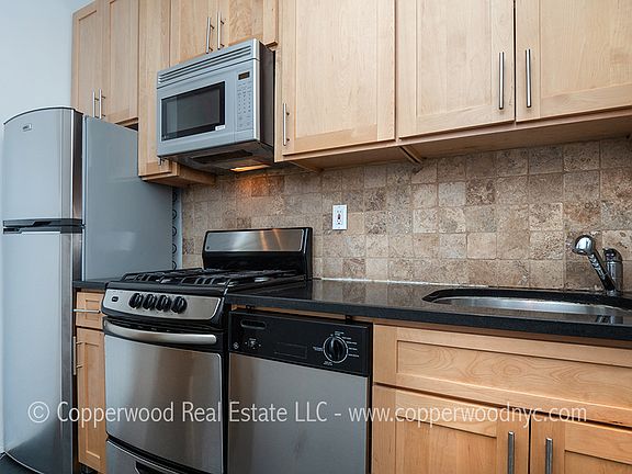 2nd image of 402 E 78th St APT 8