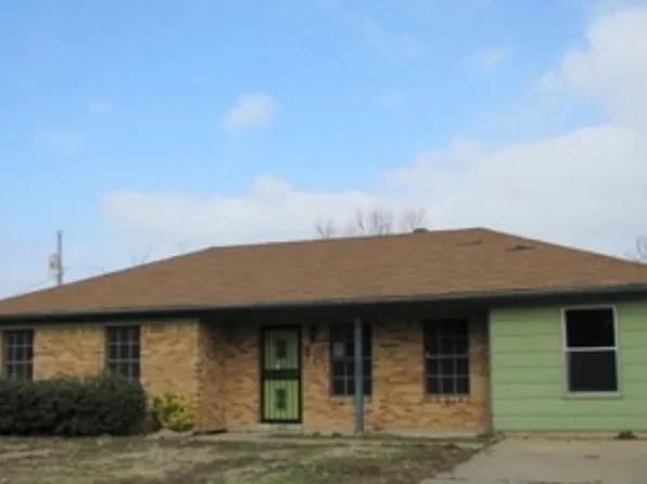 701 Johnson Dr, West Memphis, AR 72301