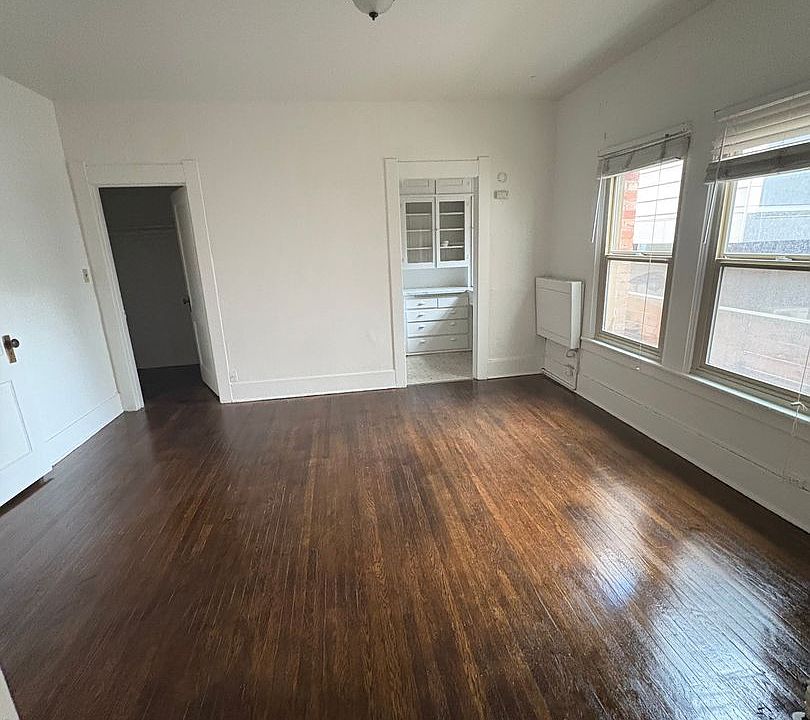 1st image of 1132 10th Ave E APT 3