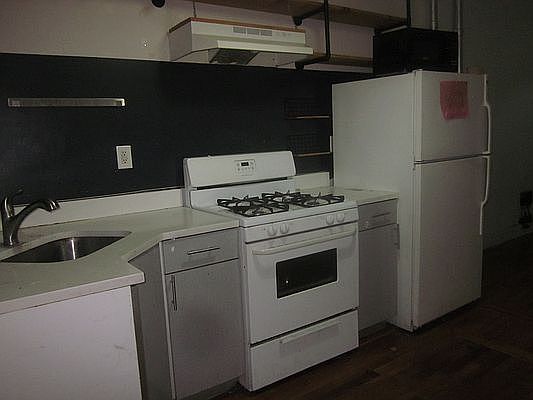 1st image of 195 Irving Ave APT 1R