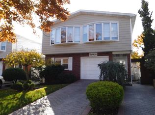 86 Amber St, Staten Island, NY 10306
