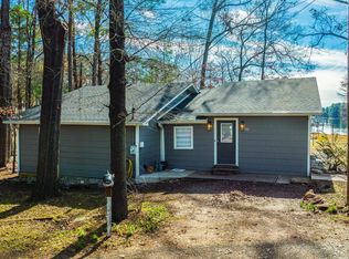 301 Southshore Dr, Lone Star, TX 75668