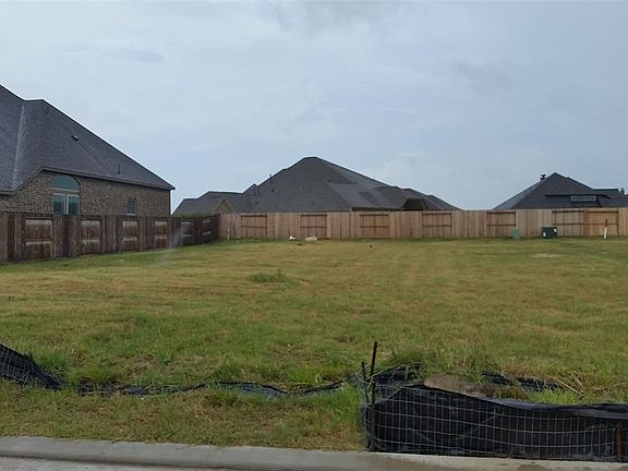 5th image of 19510 Riverhill Row Ct
