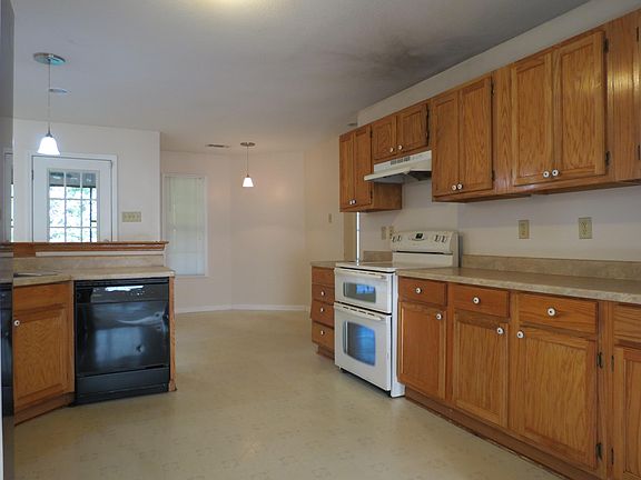 2nd image of 111 Forest Dr