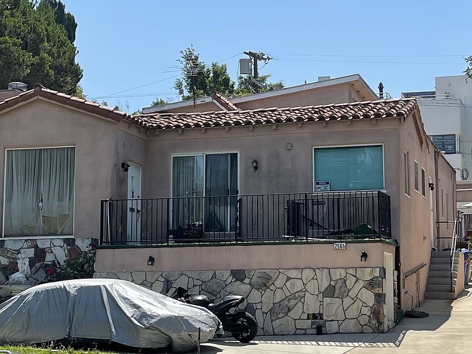 1st image of 2565 Patricia Ave
