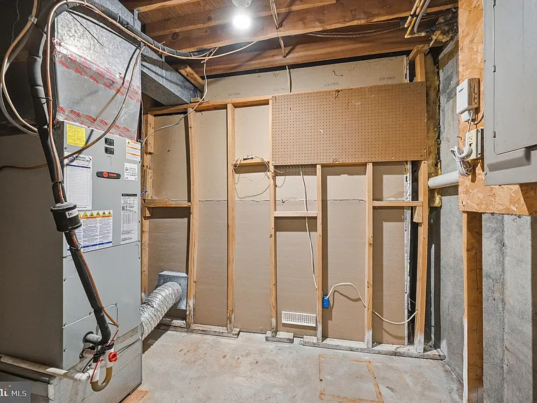 10609 Oxford Ct — Photo 56
