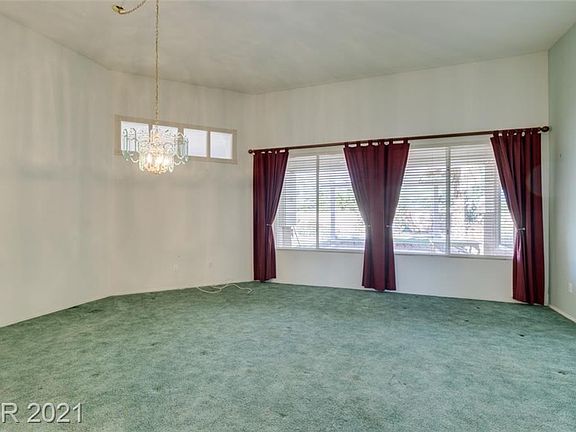 3rd image of 2052 High Mesa Dr