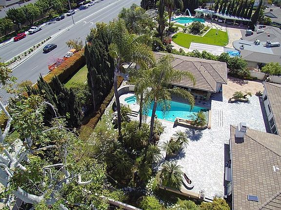 5th image of 814 Vallombrosa Dr