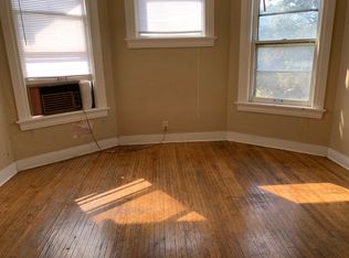 850 W 4th St APT 3, Waterloo, IA 50702