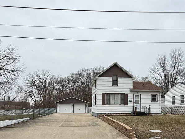 215 Lamont St, Waterloo, IA 50703