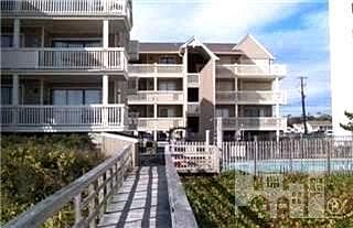 1st image of 1411 S Lake Park Boulevard #B-9
