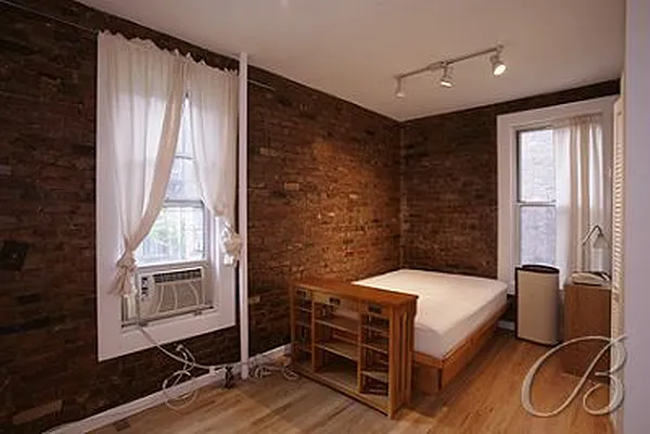 Rented by Bellmarc Realty | media 6