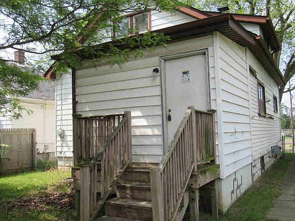 4th image of 3722 Van Buren Ave