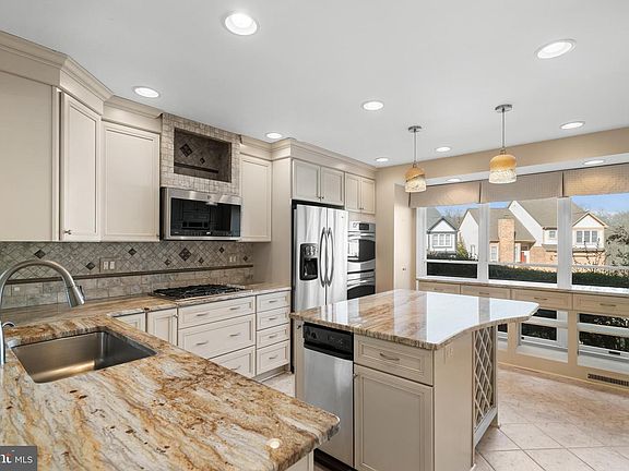 4th image of 3402 Walnut Hill Ct