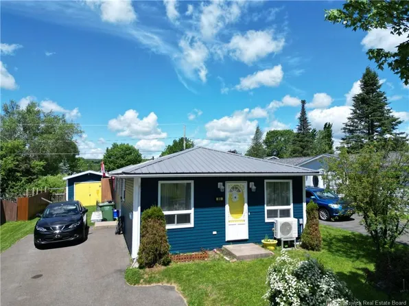85 Stairs St, Fredericton, NB E3G 5V6