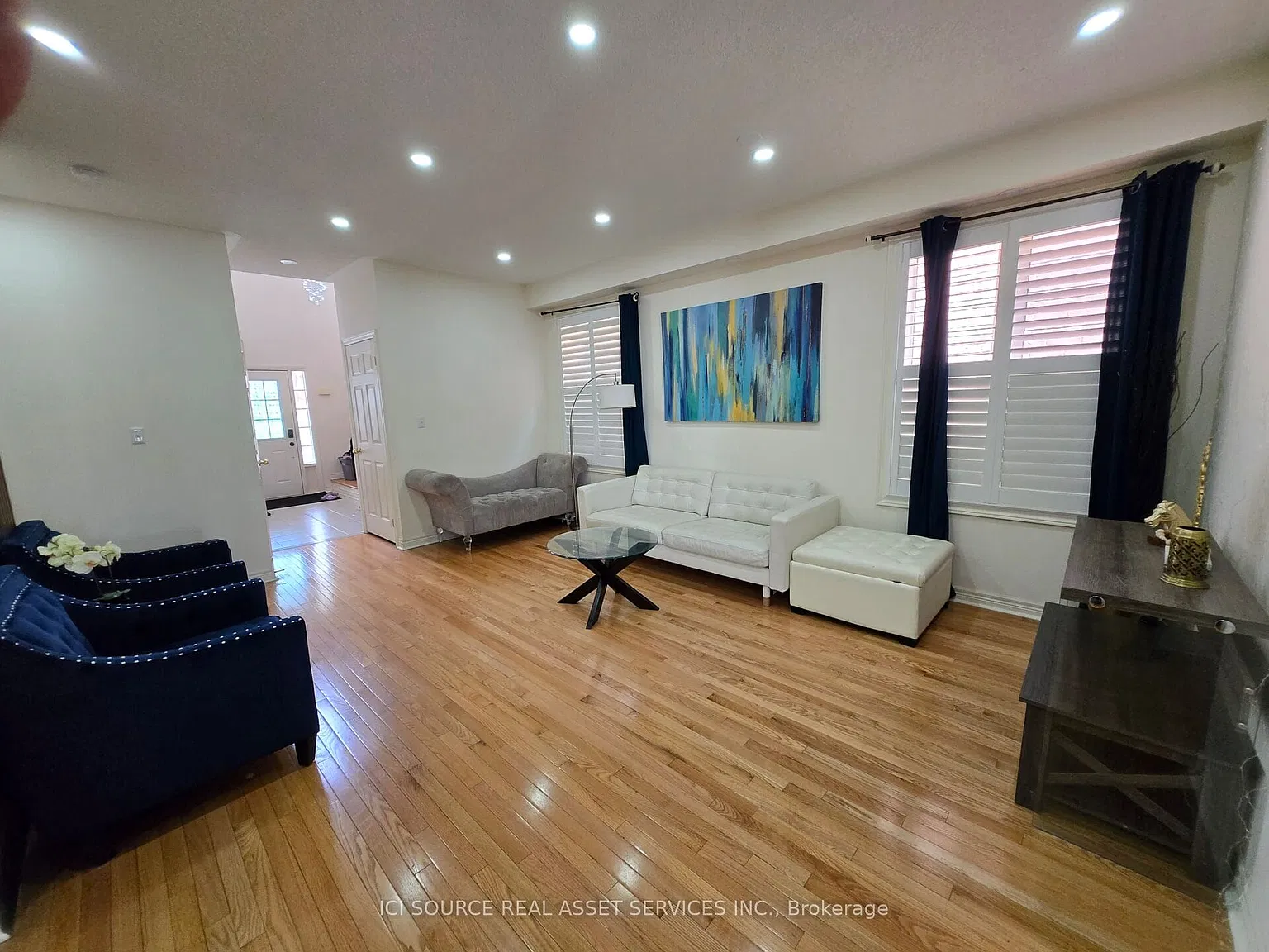 4 bed, $4,000 — Photo 4