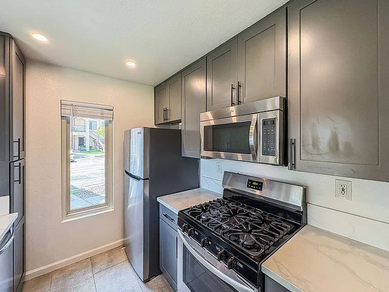 10734 Dabney Dr #61 — Photo 8