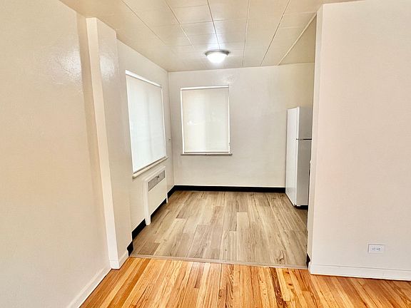 3rd image of 1550 N Pennsylvania St #7cdc80583