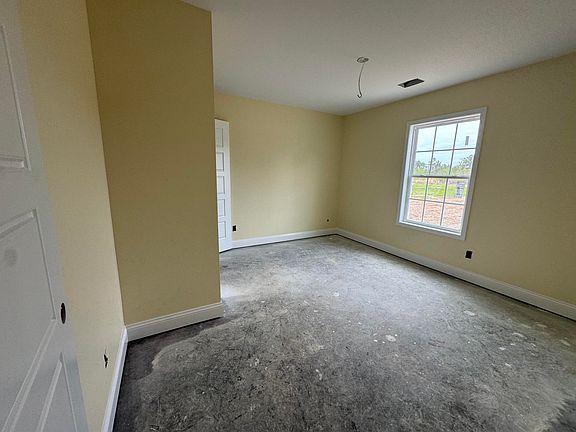 5th image of 4535 Easy St