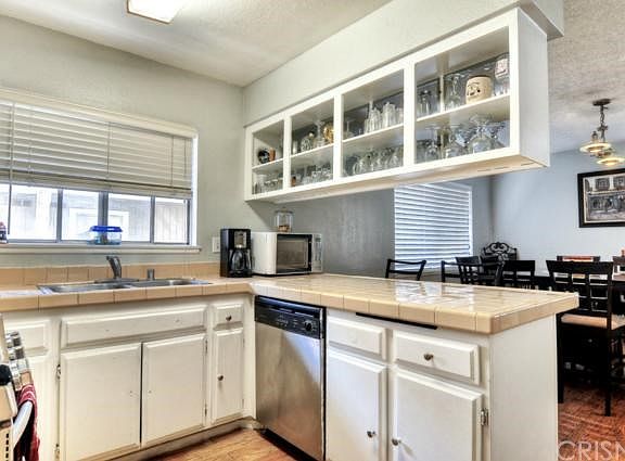 5th image of 1905 Glenoaks Blvd Unit 211