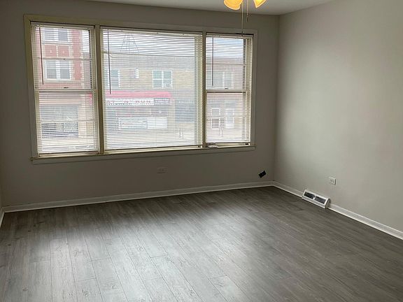 5th image of 8228 S Ashland Ave #1