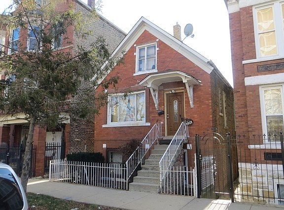 2nd image of 3023 W 21st Pl