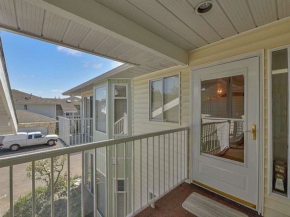 4th image of 7156 121st St #204