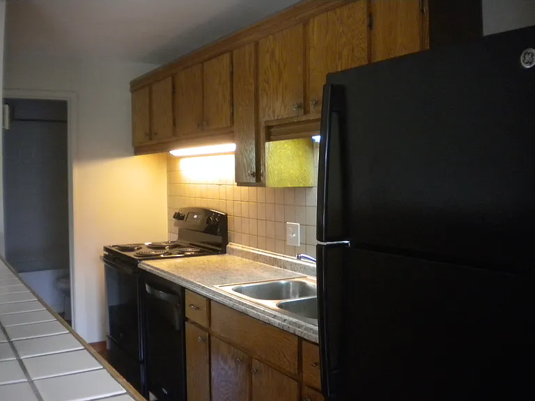 301 N French St — Photo 5