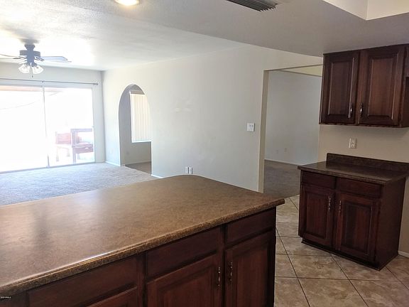 4th image of 10010 N 50th Ave
