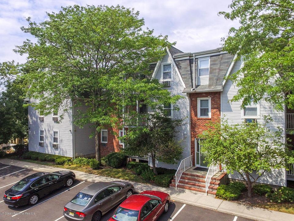 1st image of 76 Whitefield Ave #104