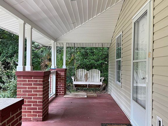 4th image of 3002 W Brainerd St