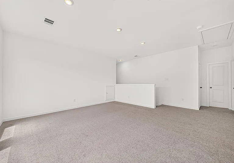 25714 Sapphire Cove St — Photo 37