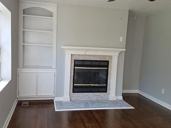 2nd image of 5003 Fieldcrest Ln