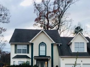 3893 Riverview Bnd, Ellenwood, GA 30294
