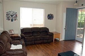 2nd image of 205 Ryland Ct