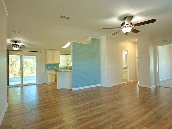 4th image of 14317 Weeksonia Ave #981