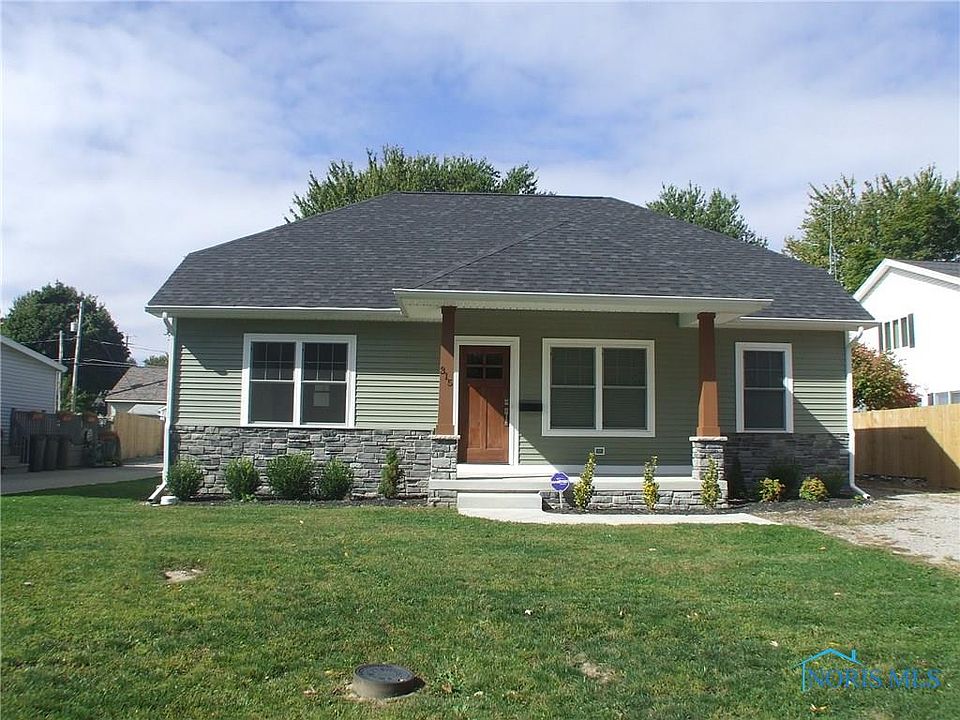 1st image of 315 Wood St
